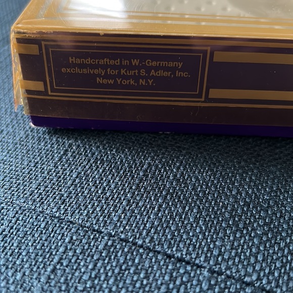 Vintage boxed set of 4 Kurt Adler hand crafted heart shaped Christmas ornaments - Picture 10 of 13